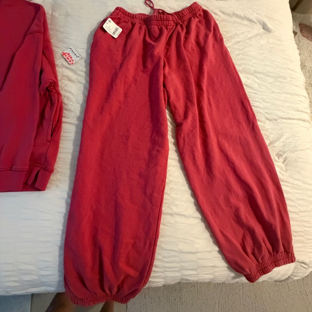 NWT Free People Movement All Star Pullover and Sweatpant Set in Winterberry - Picture 9 of 15